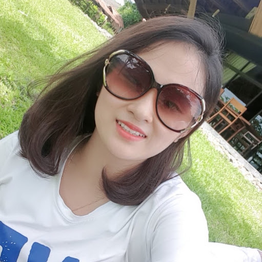 Chi Hoang Photo 8