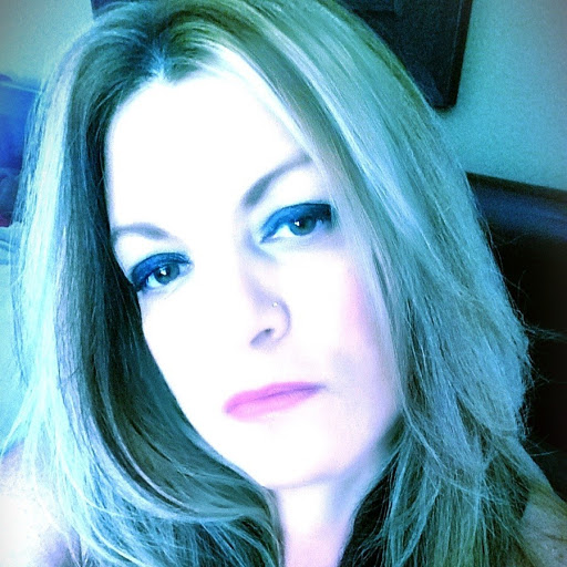 Diana Hart Photo 12