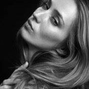 Diana Ard Photo 3