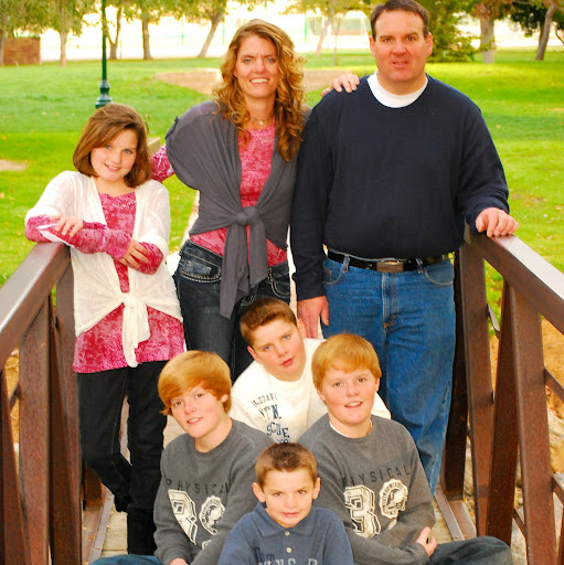 Laura Hales Photo 35