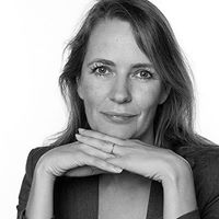 Denise Larsen Photo 24