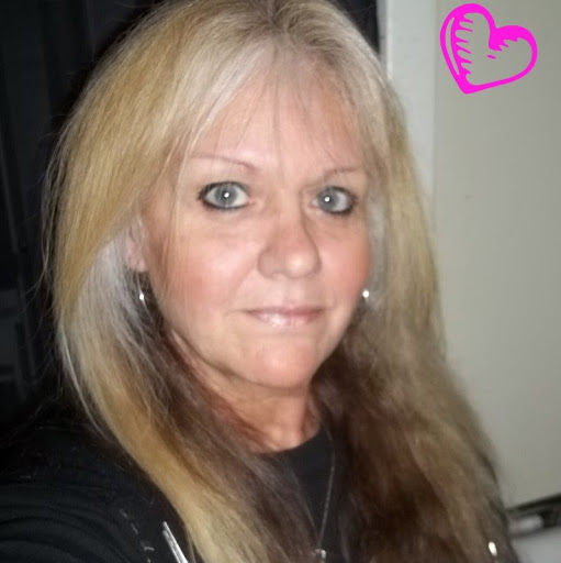 Vickie Davis Photo 32