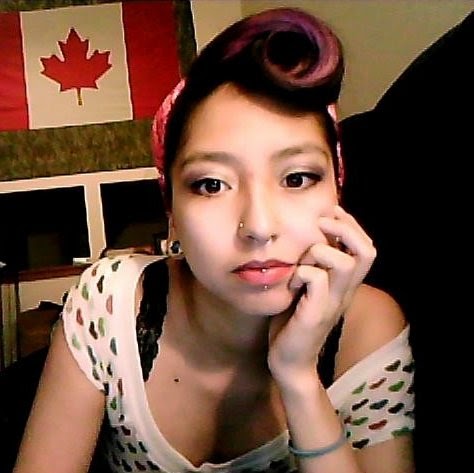 Lindsay Sinclair Photo 11