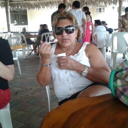 Martha Bello Photo 8