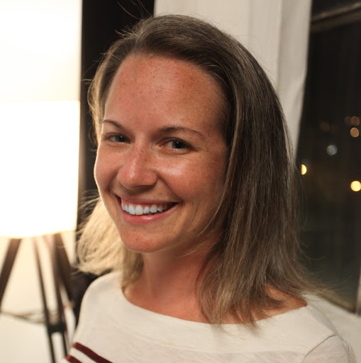 Laura Thornton Photo 38