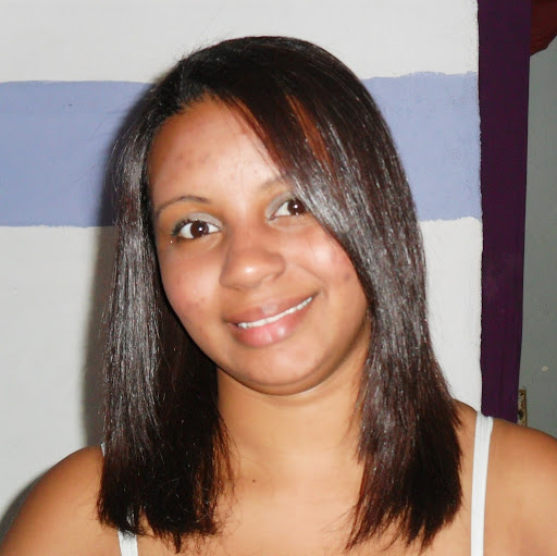 Erika Santiago Photo 15