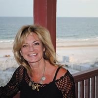 Sandy Mcdowell Photo 32