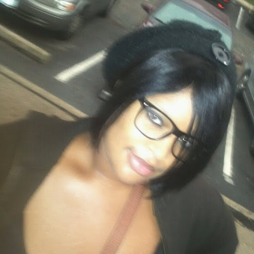 Tanaya Harris Photo 13