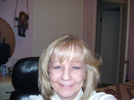 Gayle Bennett Photo 9