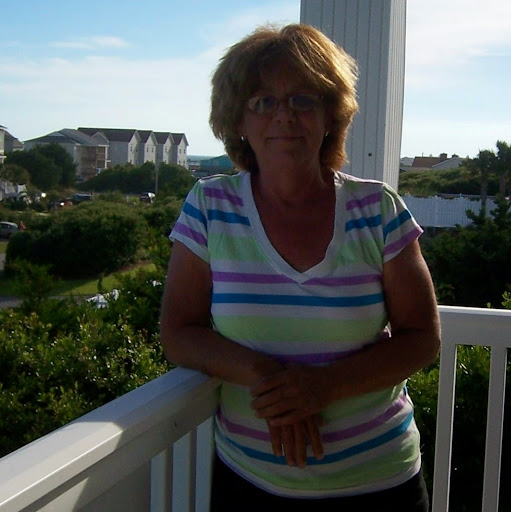 Cindy Barlow Photo 17