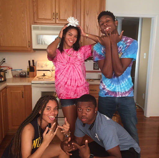 Sydney Robinson Photo 20