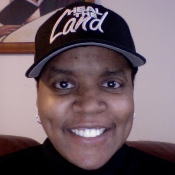 Alicia Thomas Photo 32