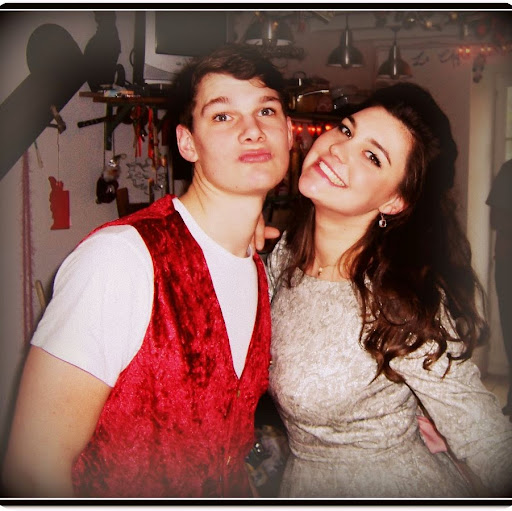 Harriet Russell Photo 29