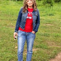 Laura Healey Photo 27