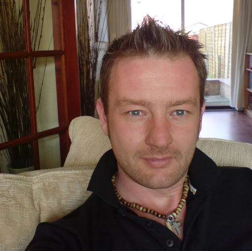 Leigh Lucas Photo 6