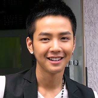 Sam Chang Photo 37