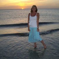 Denise Elliott Photo 19