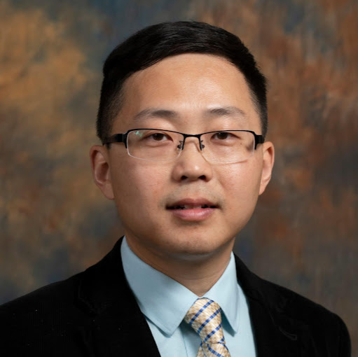 Ling Huang Photo 30