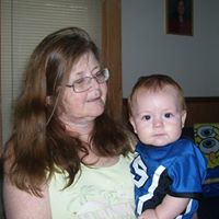 Debbie Robles Photo 9