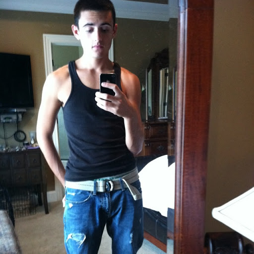 Nick Howell Photo 22