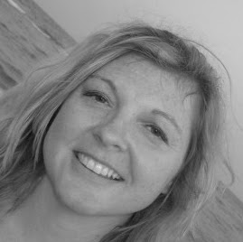 Denise Jones Photo 7