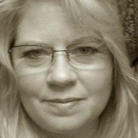 Linda Henry Photo 31
