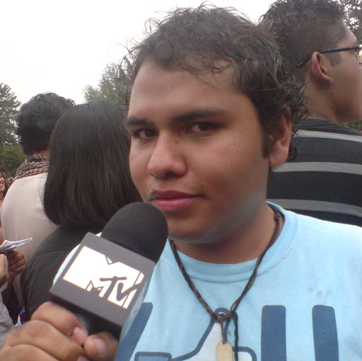 Eduardo Bustos Photo 11