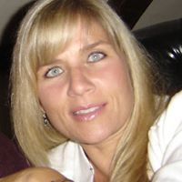 Michelle Marshall Photo 42