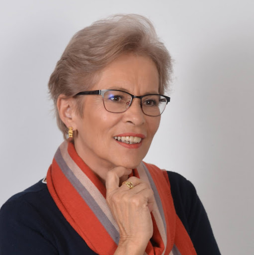 Martha Riera Photo 8