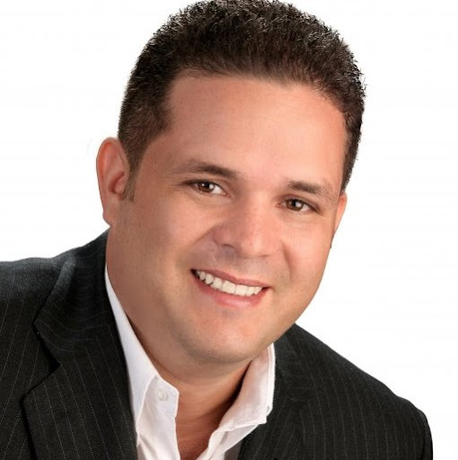 Carlos Velasco Photo 50