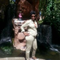 Tanika Martin Photo 9