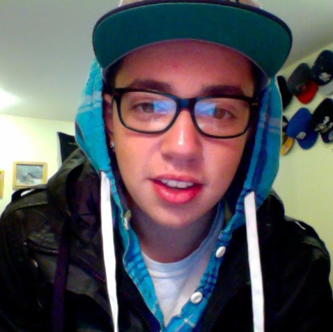 Elijah Richards Photo 8