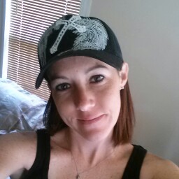 Jennifer Hampton Photo 29