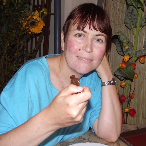 Angela Costello Photo 11