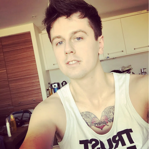 Tom Richards Photo 11