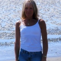 Elaine Anderson Photo 6