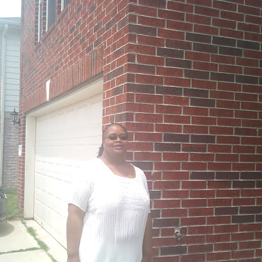 Rebecca Hines Photo 3