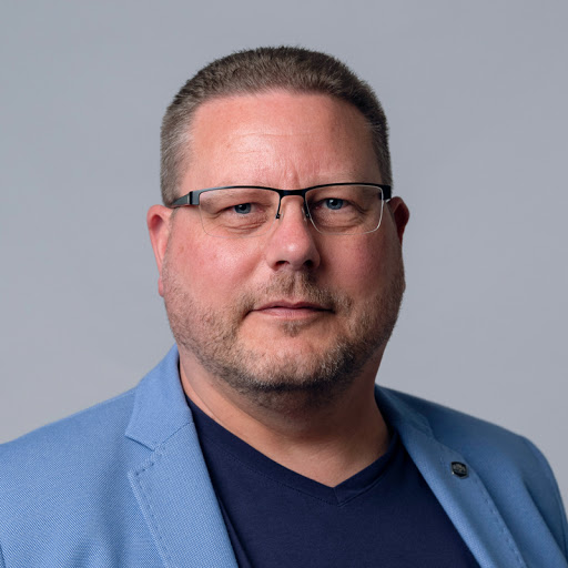 Paul Schumacher Photo 16
