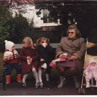 Theresa Lloyd Photo 24