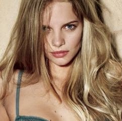 Sandra Bloom Photo 37