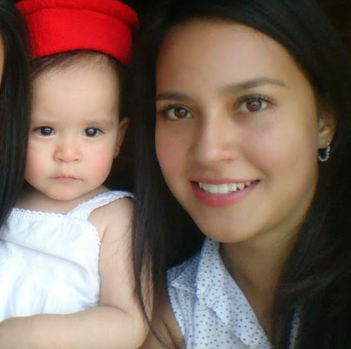 Amanda Vargas Photo 45