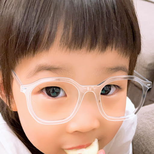 Iling Chen Photo 18