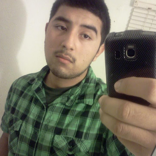 Julian Gomez Photo 28