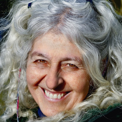Jean Saunders Photo 9