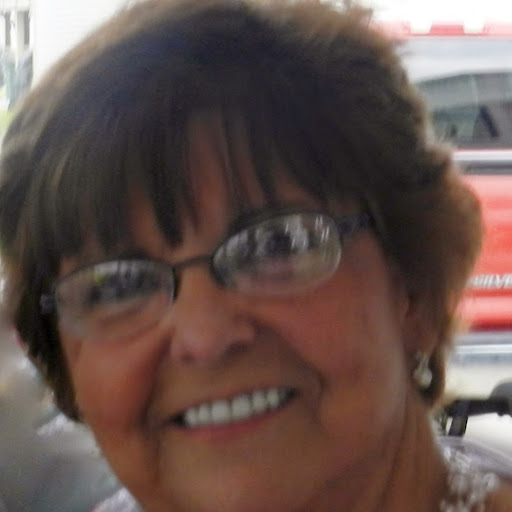 Linda Donahue Photo 5