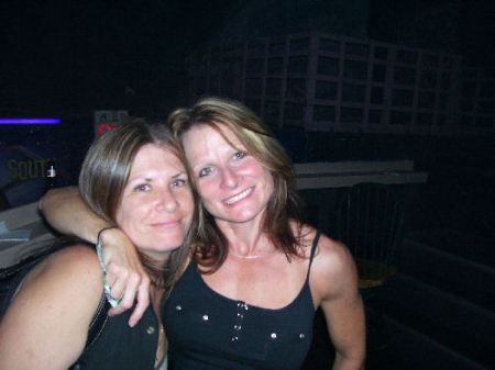 Shannon Farrell Photo 28