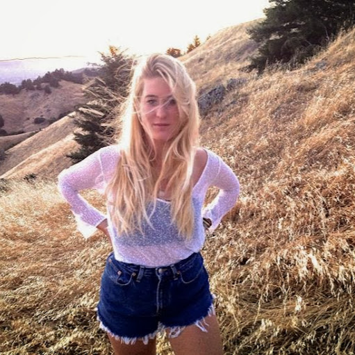 Julia Francis Photo 21
