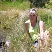 Karen Hennessy Photo 28