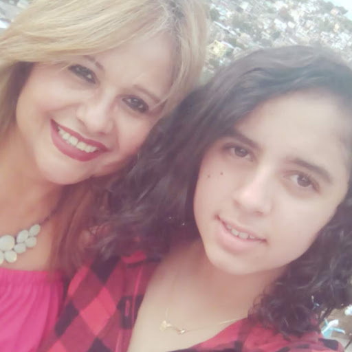 Ana Chavarria Photo 11