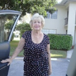 Linda Michael Photo 37